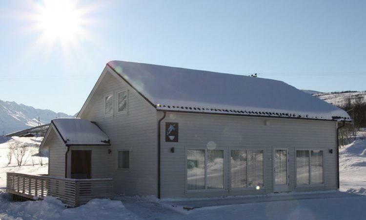 Lyngsalpan Cruise Lodge - Lenangstinden Nord-Lenangen Exterior photo